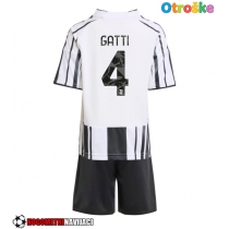Otroške Nogometnih dresov Juventus Federico Gatti #4 Domači 2025-26 Kratki rokavi (+ hlače)